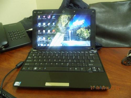 Vendo mini laptop marca ASUS Eee PC Modelo 10 - Imagen 1