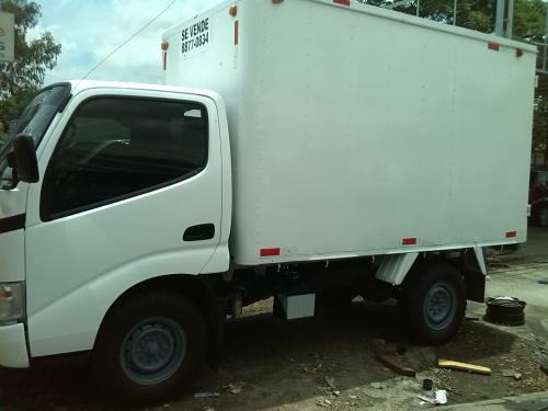 Camión  toyota dyna 25 toneladas cajón - Imagen 3