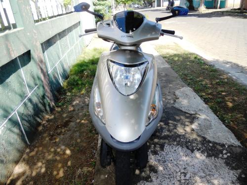 vendo y/o cambio moto honda scooter sc125cc  - Imagen 3