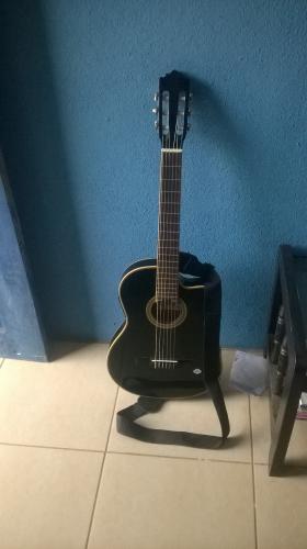 Vendo Guitarra electroacustica color negro T - Imagen 3