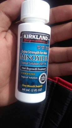 Minoxidil Kirkland 5% para estimular los foli - Imagen 1