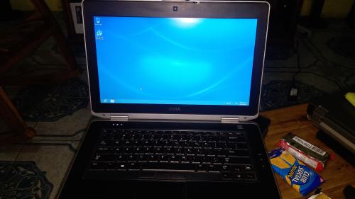 Vendo Laptop Dell Latitude Windows 7 4GB de R - Imagen 2