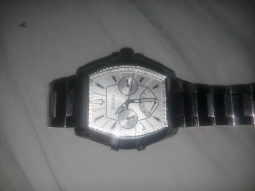 Vendo lindo reloj bulova original 96c115 exce - Imagen 3