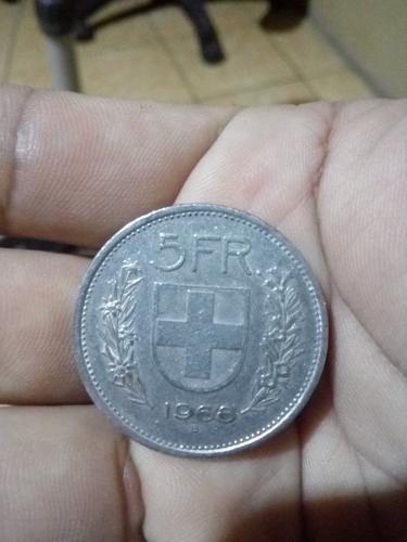 Se vende moneda de 5 francos suizos de 1968 a - Imagen 2